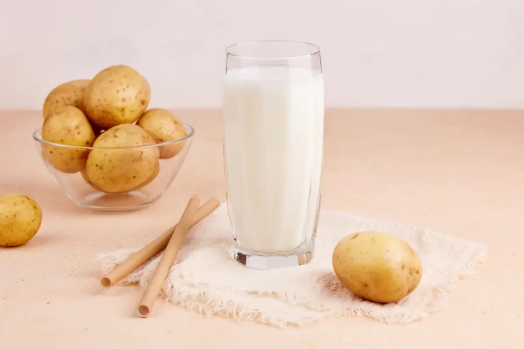 Experimente o incrível suco de batata cicatrizante e transforme sua saúde! Aprenda como preparar essa poderosa bebida, conheça todos os seus benefícios, dicas de consumo, e possíveis efeitos colaterais. Além disso, descubra 3 receitas adicionais de suco de batata que você precisa provar hoje mesmo para dar um impulso extra ao seu bem-estar!