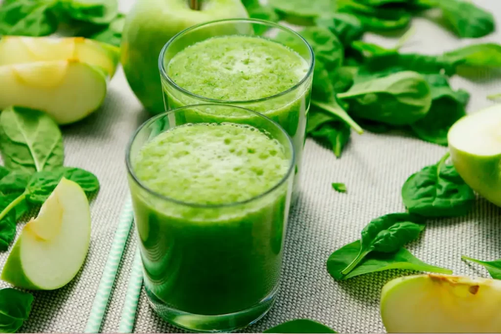 Descubra os benefícios dos sucos para aumentar a imunidade e aprenda como fazer deliciosas receitas para fortalecer seu sistema imunológico.