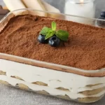 Pavê de bolacha é uma sobremesa deliciosa e prática, ideal para qualquer ocasião especial ou para adoçar o dia a dia. Com 6 receitas incríveis de pavê de bolacha, você vai descobrir combinações que agradam a todos os paladares. Além disso, explore formas criativas e inovadoras de apresentar o pavê de bolacha, tornando essa sobremesa ainda mais inesquecível.