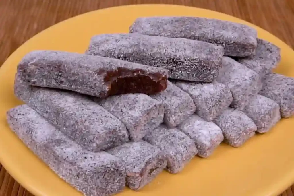 Aprenda como fazer o autêntico doce de banana de cortar, com dicas valiosas para acertar o ponto e deixar a textura perfeita. Uma receita tradicional, simples e cheia de sabor