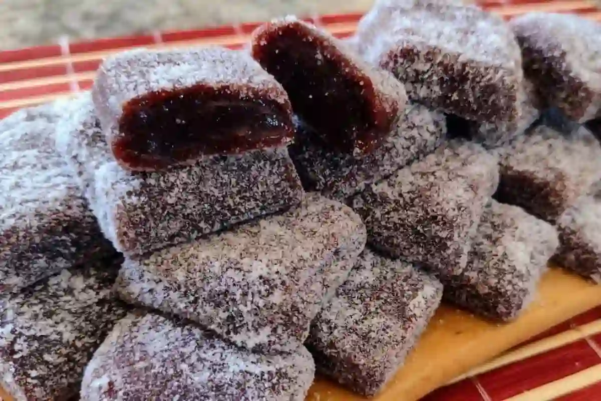 Aprenda como fazer o autêntico doce de banana de cortar, com dicas valiosas para acertar o ponto e deixar a textura perfeita. Uma receita tradicional, simples e cheia de sabor