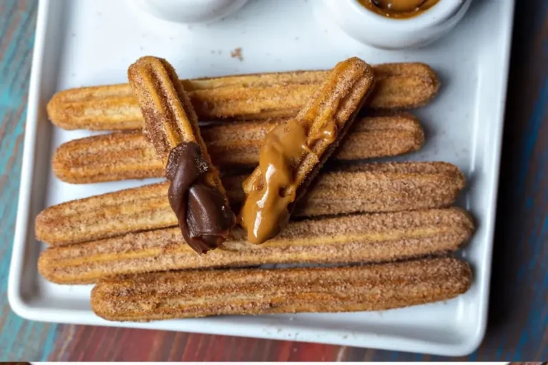 Aprenda a fazer **receita de churros caseiro** crocante e saborosa, com dicas de massa, recheios, coberturas e segredos para não errar.